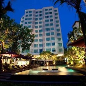 Sora Resort & Suites Sukhumvit